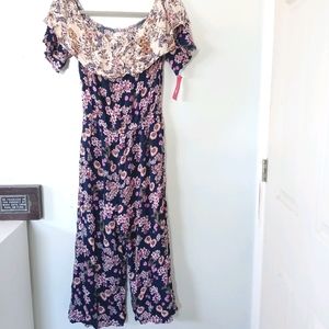 NWT Mossimo Blue Floral Short Sleeve Bardot Capri Jumpsuit-Size M